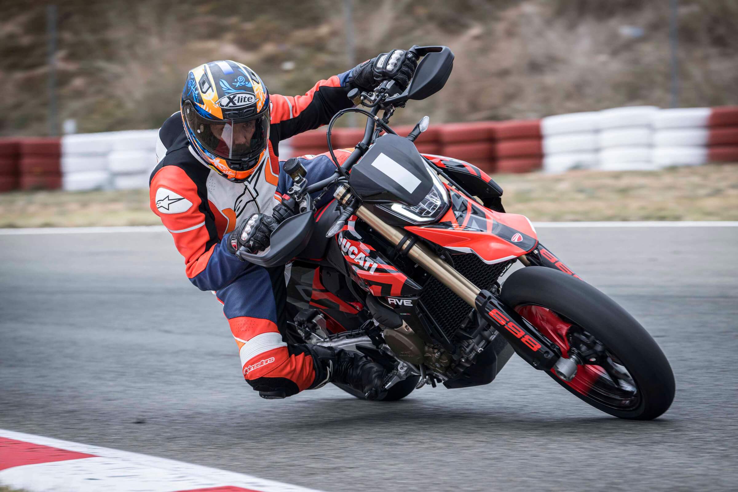 Ensaio – Ducati Hypermotard 698 Mono – beleza e eficácia