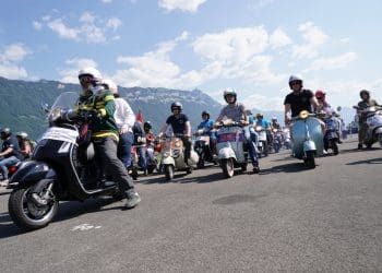 Vespa World Days é um encontro global de apaixonados por Vespas