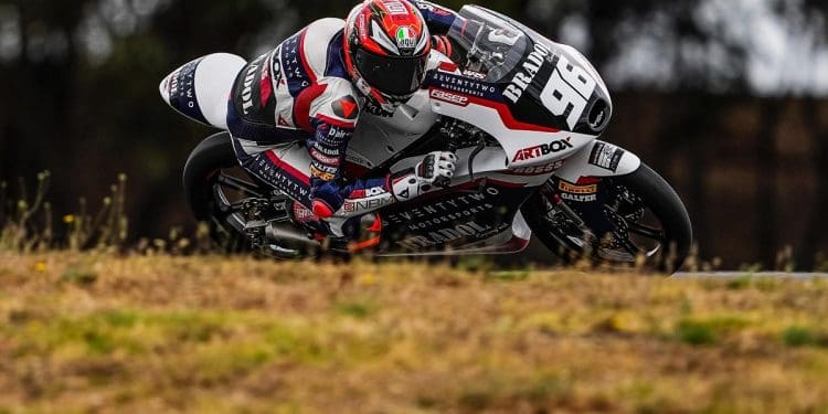 Guido Pini selou pole position do FIM JuniorGP em Portimão