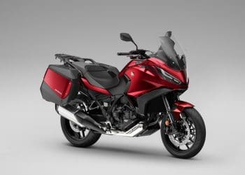 Honda NT1100 com E-Clutch especulada para 2025