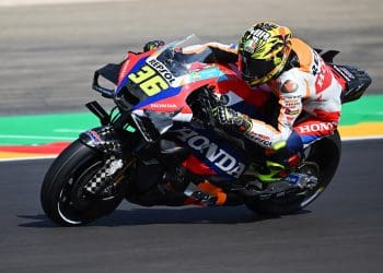 Joan Mir fala em ‘estilo de pilotagem completamente diferente’ com o novo pneu frontal