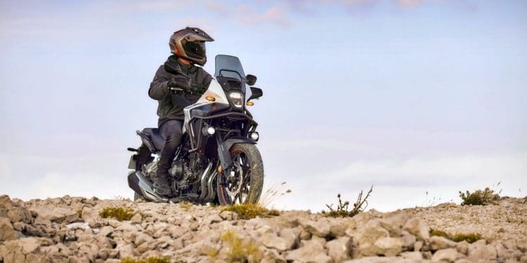 A Honda NX500 e algumas alternativas Trail A2