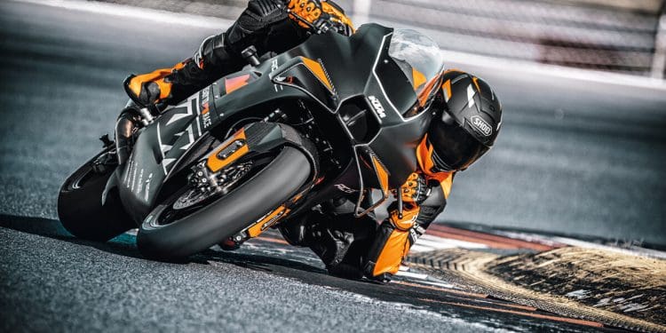 KTM continua a investir forte e ruma ao Mundial de Supersport