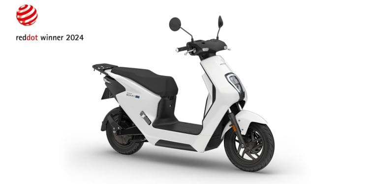 Honda EM1 e: e Motocompacto vencem o prémio de Design de Produto do Red Dot Design