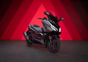 Honda Forza 350, mais desportiva, funcional e elegante para 2025
