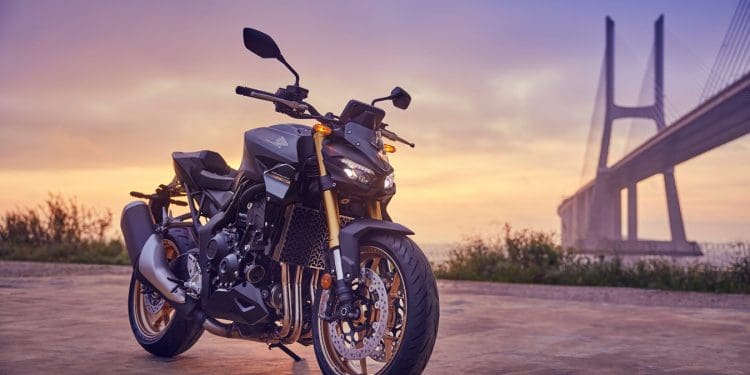 Honda CB1000 Hornet SP 2025 : Design agressivo e tecnologia de ponta