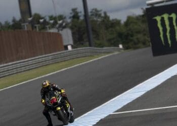 Marco Bezzecchi e a permanência na VR46: ‘não é só uma decisão do coração. Por trás dela há uma consideração…’