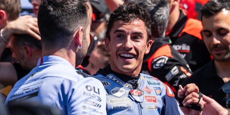 ‘Foram os velhos instintos. Ele viu a diferença e foi em frente’ – Sylvain Guintoli e a ultrapassagem de Marc Márquez na última volta