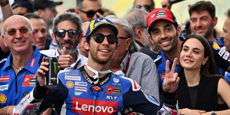 NOTÍCIA DE ÚLTIMA HORA: De acordo com Carlo Pernat “Enea Bastianini vai andar de KTM oficial no próximo ano”