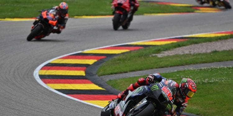 Fabio Quartararo vê a Yamaha no bom caminho e a aproximar-se da concorrência: ‘Não da Ducati, mas da Aprilia ou da KTM’