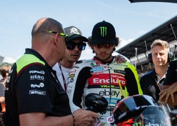 ‘Marco Bezzecchi está numa situação psicológica muito difícil’ – Valentino Rossi