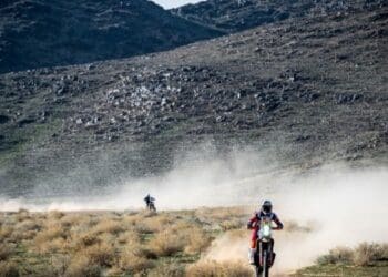 ‘No reabastecimento vi um grande corte no pneu traseiro; foi assustador’ – Kevin Benavides