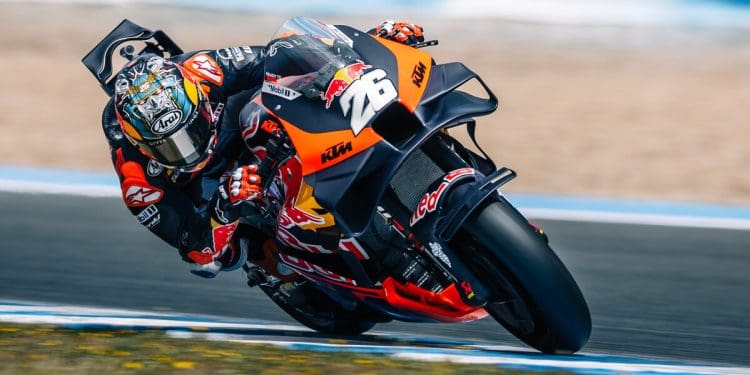 KTM não confirma novo quadro, mas admite: ‘Com os pilotos de testes estamos a fazer um trabalho diferente’