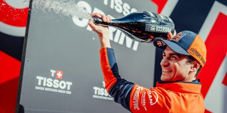 Dani Pedrosa e os seus leais fãs: ‘Isso foi uma oferta de Deus, uma surpresa muito gratificante’