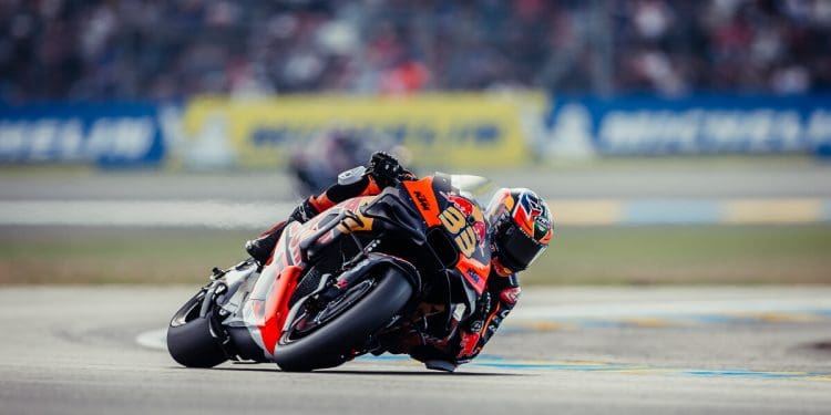 Brad Binder não está tão preocupado com a falta de aderência para o próximo GP da Catalunha: ‘Não traz boas recordações, mas…’