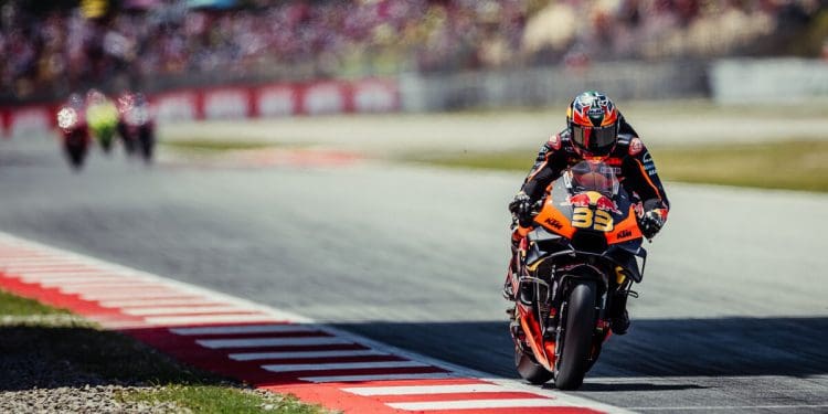 ‘Algo muito estranho aconteceu: na sexta volta, o meu pneu dianteiro já estava morto’ – Brad Binder