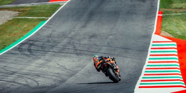 Brad Binder liderou dia de testes chuvoso em Mugello; Miguel Oliveira no top dez