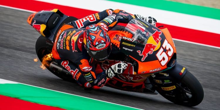 Deniz Öncü operado a uma mão devido a lesão num treino