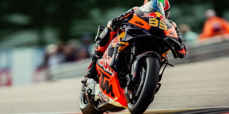 Brad Binder e diferença do ano para ano: ‘Em 2023 quando as coisas não corriam bem dava para tentar o pódio, agora é difícil o top cinco’