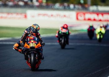 Brad Binder lamenta perda de ‘ponto forte da KTM’, e espera melhorias em muitos campos na RC16