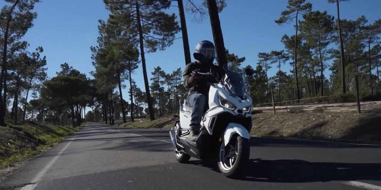 Ensaio – SYM ADX 125 – aventura asiática