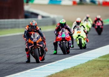 Jack Miller ‘rezou’ por chuva em Motegi e admite pressão da concorrência, em curva: ‘Estavam em cima de mim como monstros’