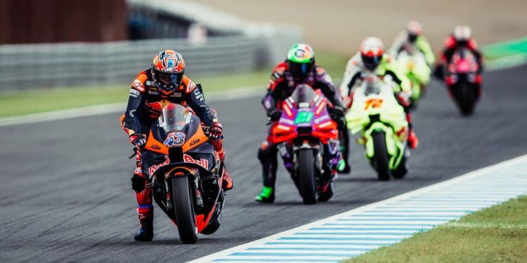 Jack Miller ‘rezou’ por chuva em Motegi e admite pressão da concorrência, em curva: ‘Estavam em cima de mim como monstros’