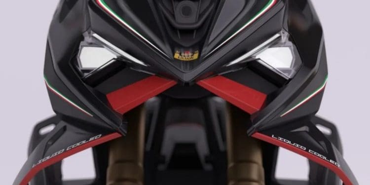 Esta ninguém esperava: Italjet anuncia Dragster «vestida» a rigor, e cheia de «força»