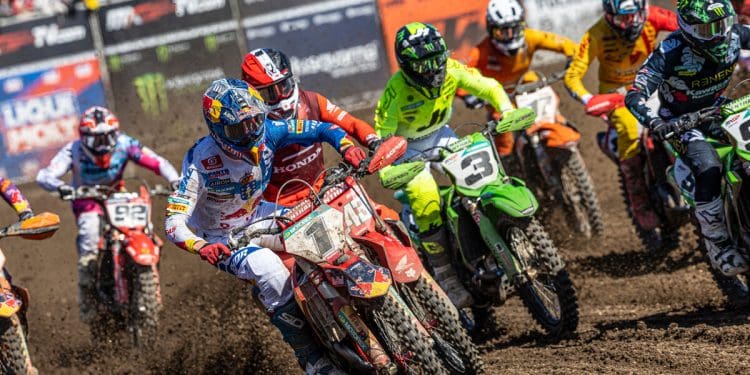 Vídeo: O resumo das emoções fortes do MXGP da Galiza