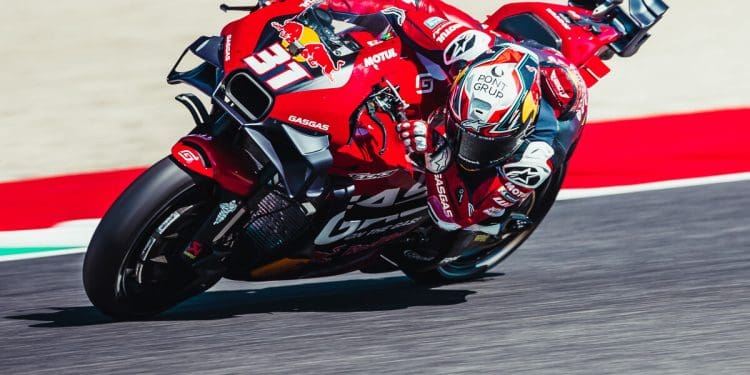 ‘O do Pedro Acosta não é algo natural; ele é um génio, faz coisas impossíveis de repetir’ – Pol Espargaró