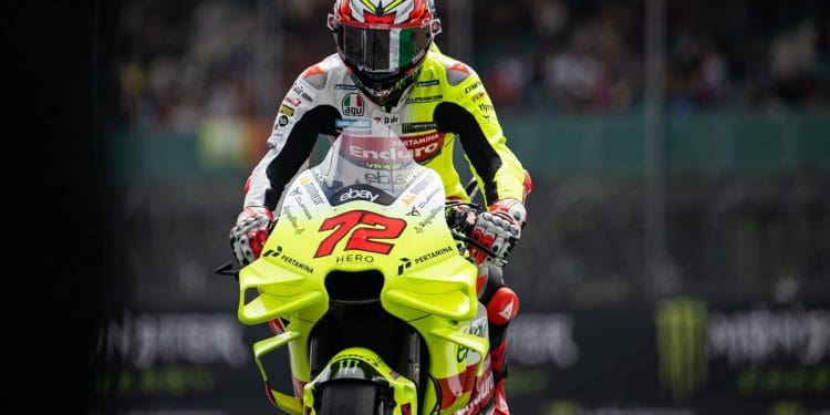 Marco Bezzecchi terá de fazer fisioterapia antes da corrida de domingo