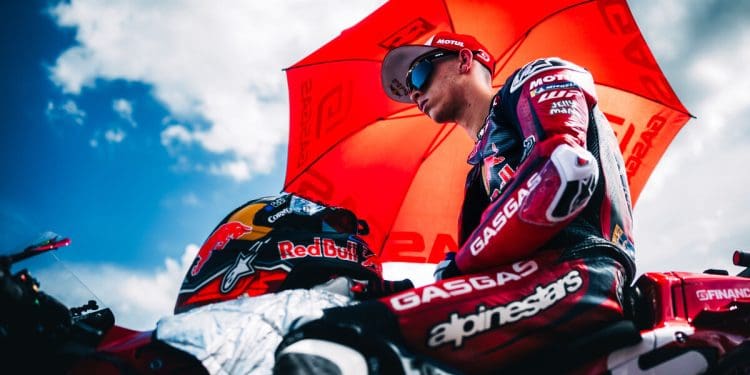 Pausa de verão vai esperar: Pedro Acosta ruma à Áustria para trabalhar com a KTM