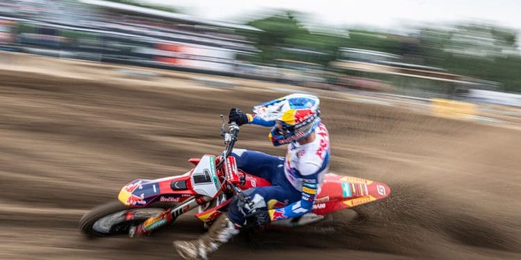 Jorge Prado e Kay de Wolf ganharam corridas de qualificação no MXGP da Flandres