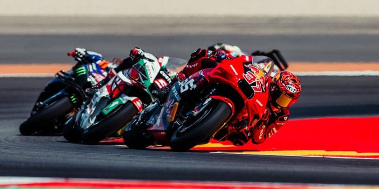 ‘Continuamos longe mas há coisas positivas; O objetivo é entrar no top dez resultado’ – Augusto Fernández após o GP de Aragão