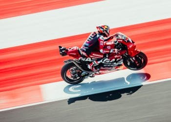 Pódio de Pedro Acosta em risco devido à pressão dos pneus