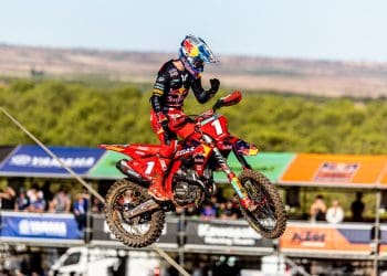 Jorge Prado renova título mundial de MXGP em final emocionante em Castilla La Mancha