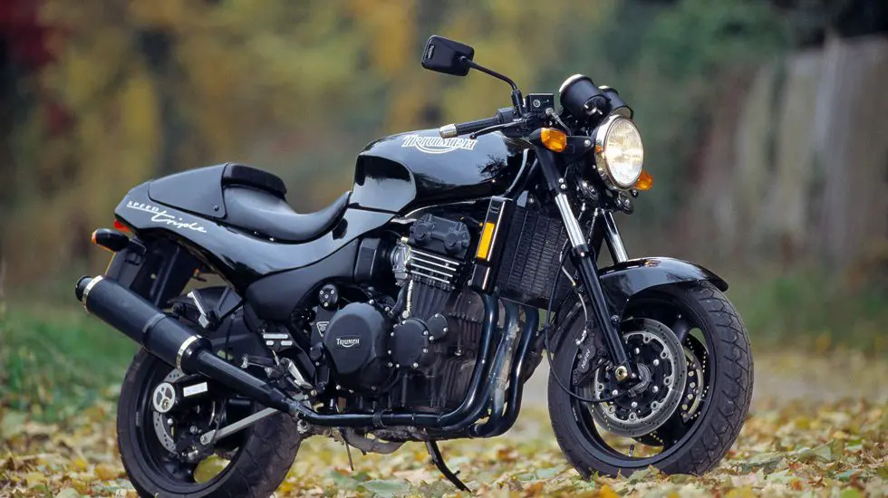 Triumph Speed Triple de 1994 – uma lenda entre as naked desportivas