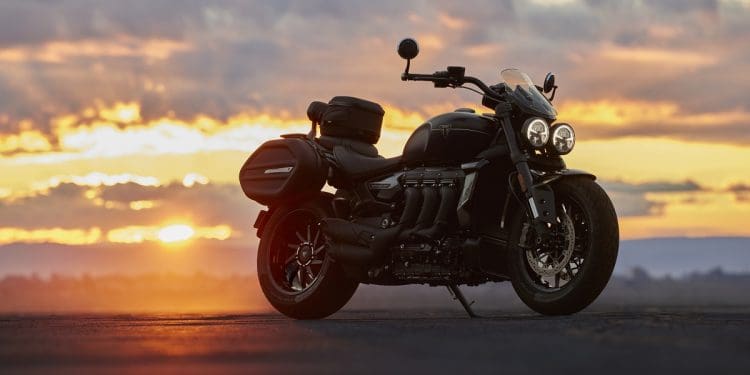 Triumph celebra 20 anos da Rocket 3 com um evento muito especial