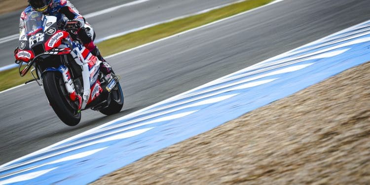 Miguel Oliveira no top dez do warm-up em Jerez com apenas duas voltas válidas