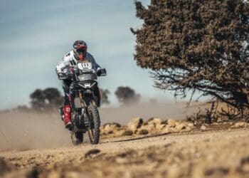 Jacopo Cerutti bisou na segunda etapa da Africa Eco Race
