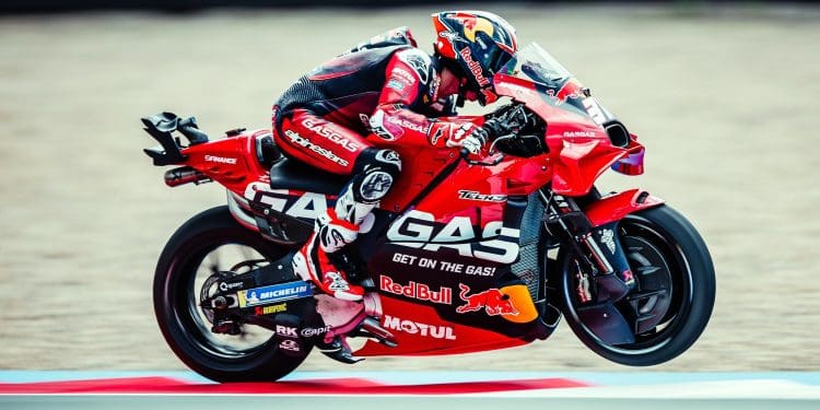 Pedro Acosta confiante num bom desempenho na Alemanha: ‘Costumo ter mais sorte no geral e penso que se adequará melhor à nossa moto’