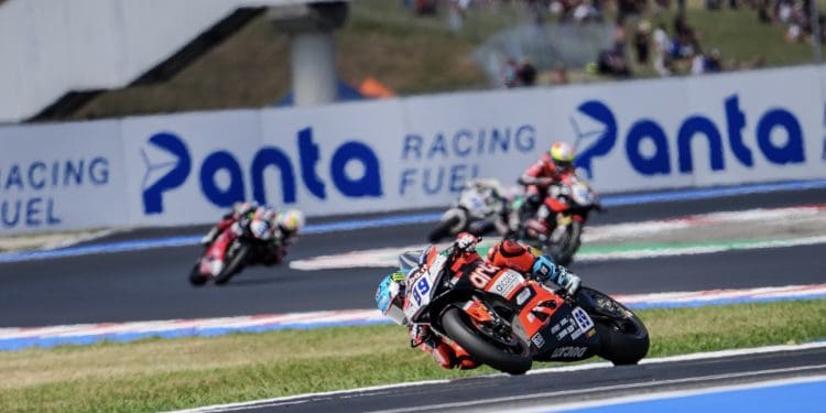 Adrián Huertas completa a dobradinha em Misano no WSSP, numa corrida com bandeira vermelha