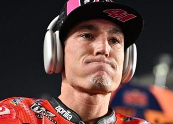 Aleix Espargaró frustrado com pneu traseiro: ‘Estava gelado; Não posso usar a palavra que queria para descrever o pneu, não funcionou’