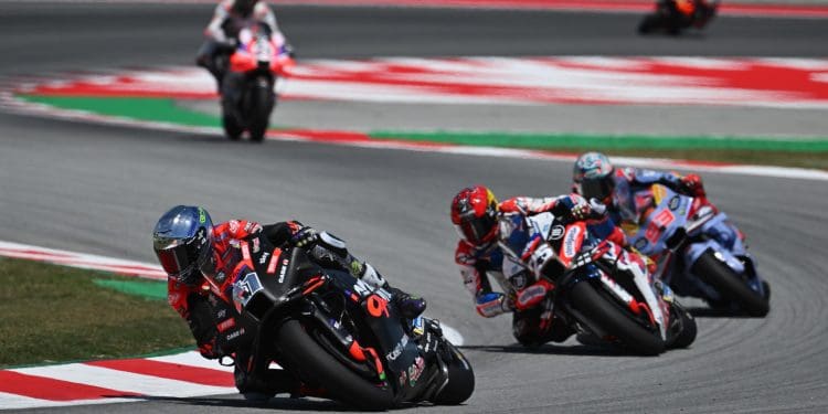 Raúl Fernández elogia Aleix Espargaró que foi ‘sempre’ a referência na Aprilia, a ‘figura número um quando ninguém confiava’ no projeto