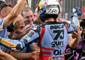 Álex Márquez enamorado pela Gresini… e com Marc na equipa: ‘Não podem imaginar o quão especial é; Esta equipa tem algo diferente’