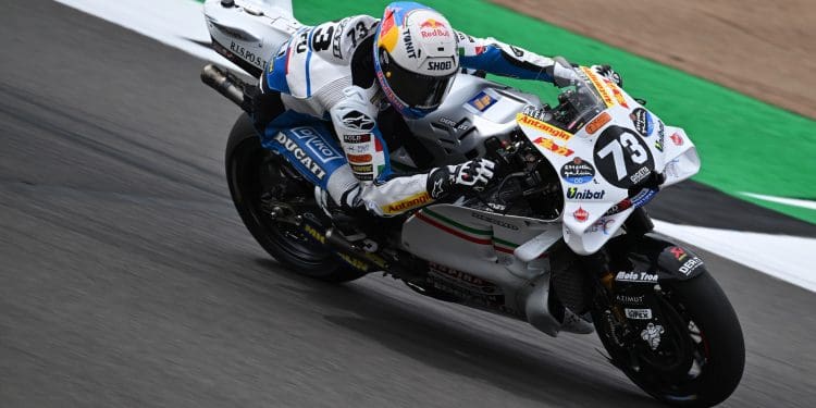 Álex Márquez feliz com regresso pós-férias, apesar de alguns problemas com travão e pneus: ‘Boa corrida, sólida’