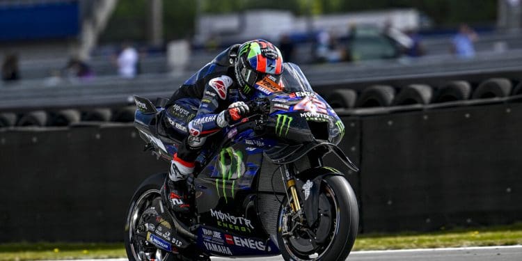 ‘O Fabio Quartararo está a ser rápido mas não quero copiar/colar: só quero perceber porque é que não está a funcionar para mim’ – Álex Rins