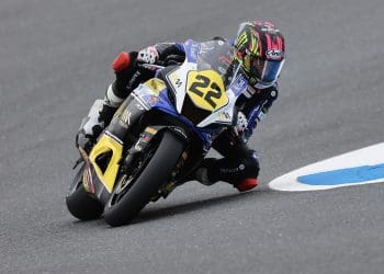 Ana Carrasco conquista pole position do WorldWCR em Estoril numa sessão de condições mistas; Rafaela Peixoto melhorou durante o dia