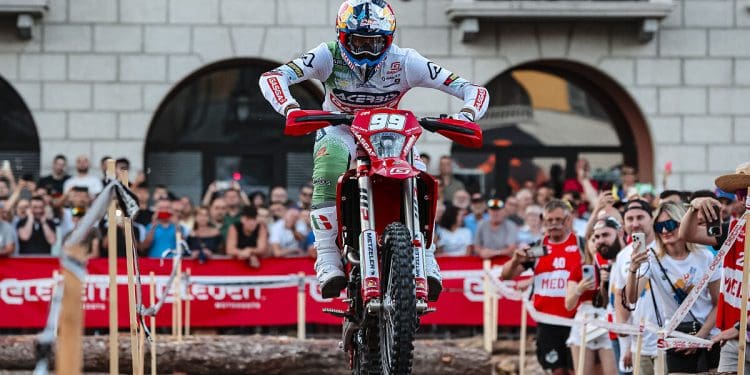 Andrea Verona venceu o EnduroGP de Itália: ‘Ganhar a geral no segundo dia do meu GP caseiro é uma sensação inacreditável!’