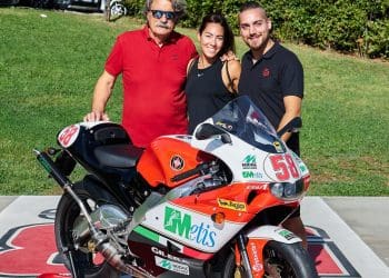 A Aprilia RS 250 personalizada em homenagem a Marco Simoncelli… e que pode habilitar-se a ter